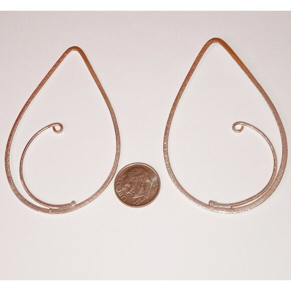 Beautiful Large Teardrop Findings Silver or Gold Plated - Picture 2 of 9